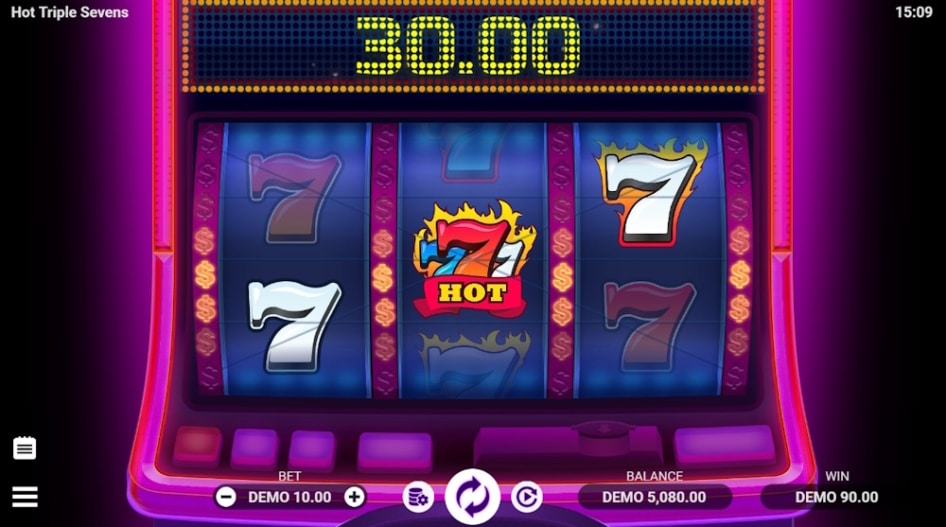 Hot Triple Sevens by EvoPlay